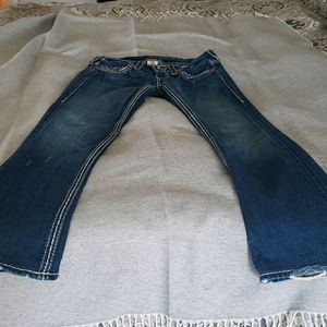 True Religion, women’s jeans .. like new